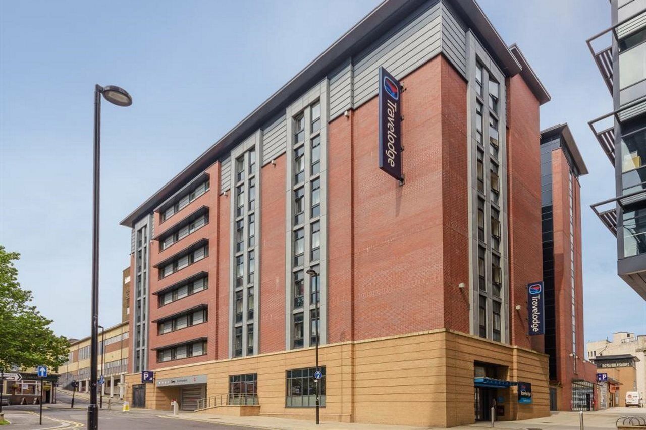 Travelodge Sheffield Central Exterior photo